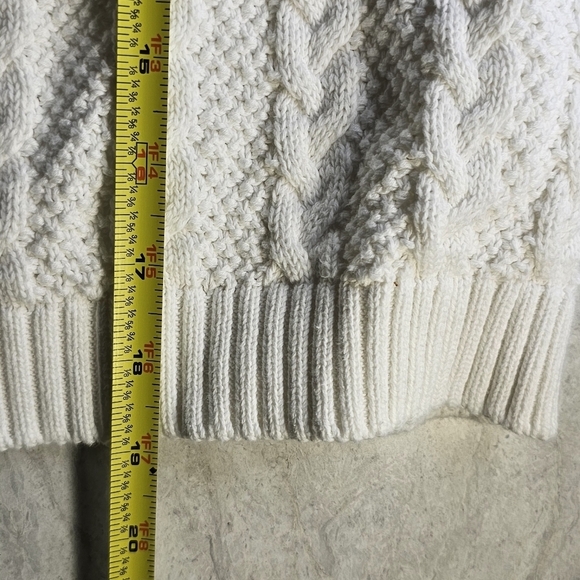 Sweater - Picture 4 of 5